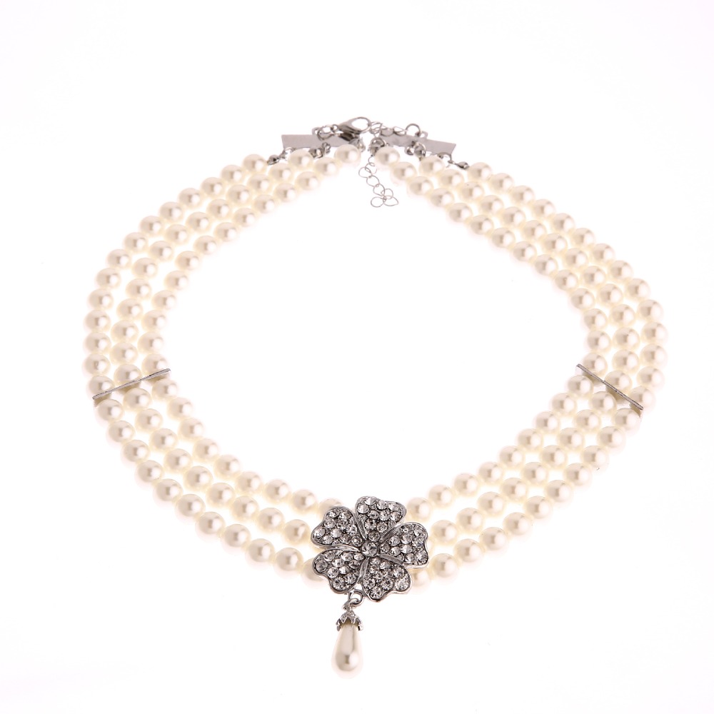 Audrey Hepburn Sarapan Di Tiff - Women'S Accessories In The 1950S ulasan dan harga